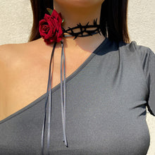 Load image into Gallery viewer, Flower Choker Necklace