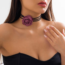 Load image into Gallery viewer, Flower Choker Necklace