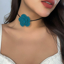 Load image into Gallery viewer, Flower Choker Necklace