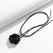 Load image into Gallery viewer, Flower Choker Necklace