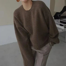 Load image into Gallery viewer, Round neck long sleeved wool sweater