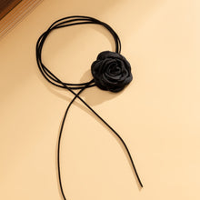 Load image into Gallery viewer, Flower Choker Necklace