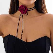 Load image into Gallery viewer, Flower Choker Necklace