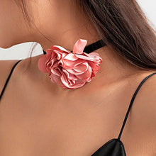 Load image into Gallery viewer, Flower Choker Necklace
