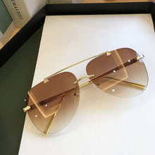 Load image into Gallery viewer, Faded Lens Oversized Aviator Sunglasses