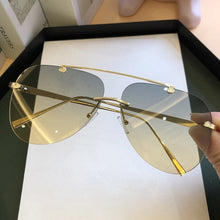 Load image into Gallery viewer, Faded Lens Oversized Aviator Sunglasses