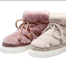 Load image into Gallery viewer, Laced Wool Snow Boots