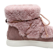 Load image into Gallery viewer, Laced Wool Snow Boots