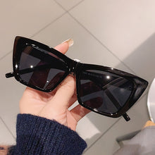 Load image into Gallery viewer, Cat Eye Retro Sunglasses
