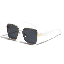 Load image into Gallery viewer, Square Classic Sunglasses UV400
