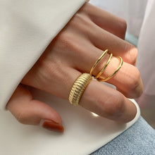 Load image into Gallery viewer, Gold Color Rings
