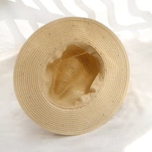 Load image into Gallery viewer, Pearl Detail Straw Fedora Hat
