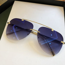 Load image into Gallery viewer, Faded Lens Oversized Aviator Sunglasses
