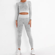 Load image into Gallery viewer, Long Sleeve Crop Top Seamless Yoga Set
