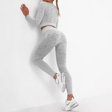 Load image into Gallery viewer, Long Sleeve Crop Top Seamless Yoga Set
